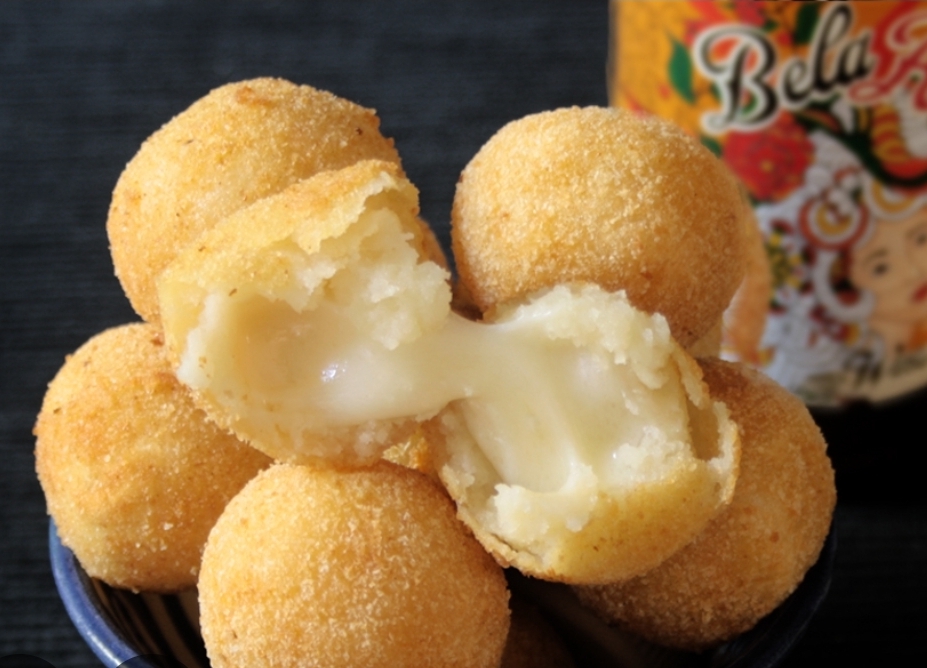 Bolinho de queijo artesanal
